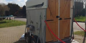 Paardentrailer wc